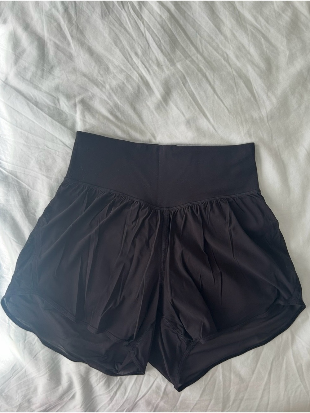 lululemon athletica nulu and mesh high rise yoga short 3.5”